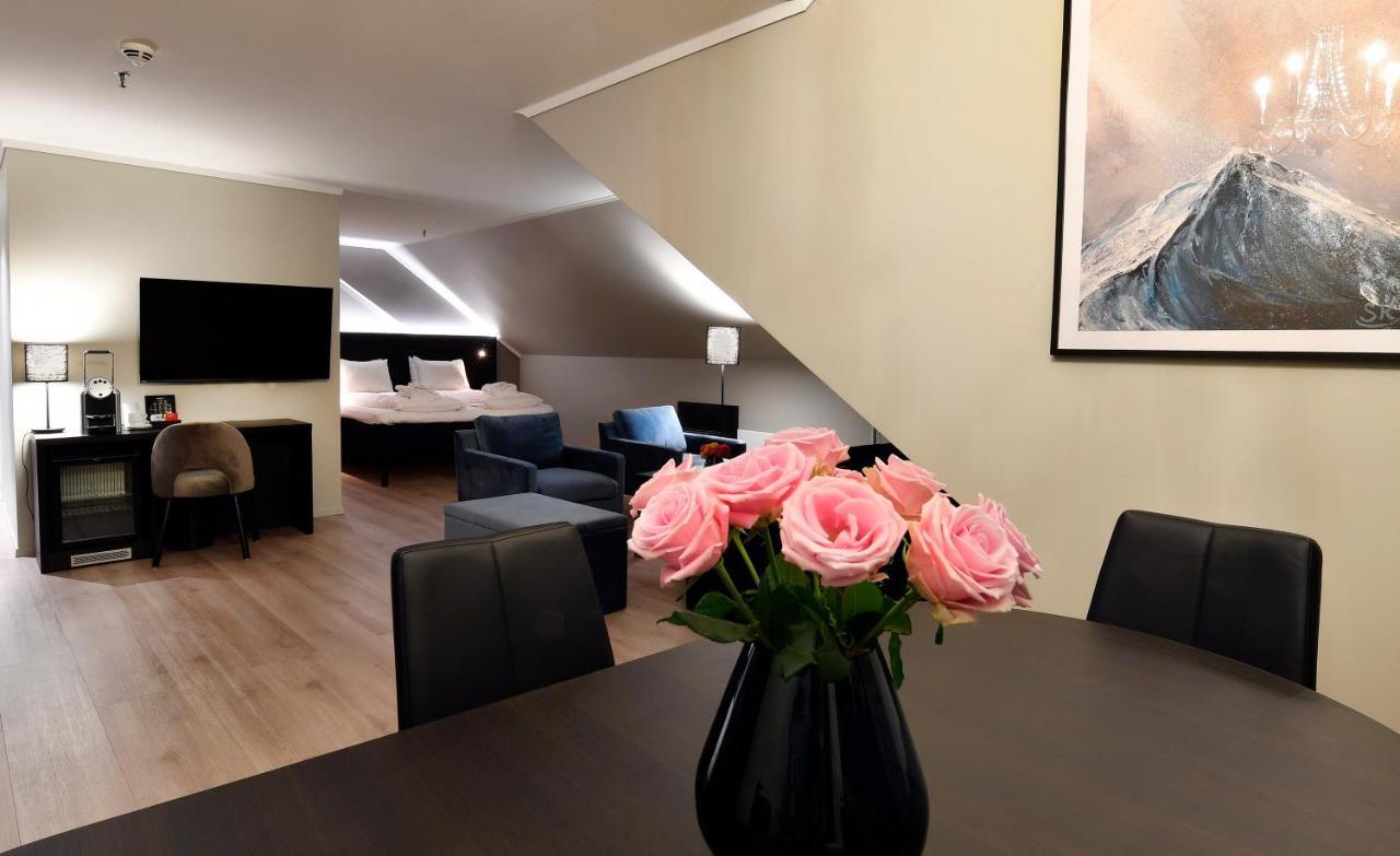 Thon Partner Hotel Baronen Олесун Екстериор снимка