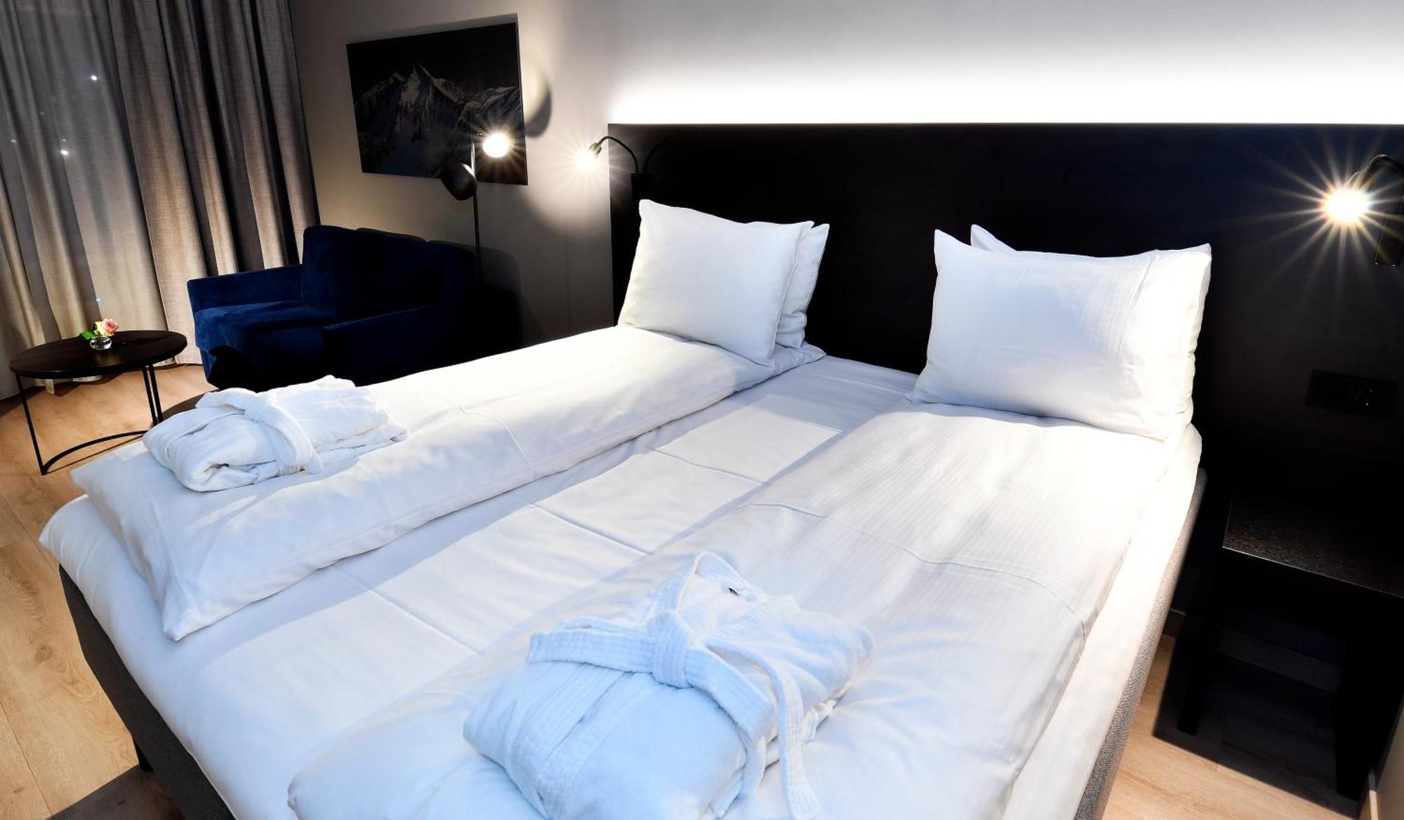 Thon Partner Hotel Baronen Олесун Екстериор снимка