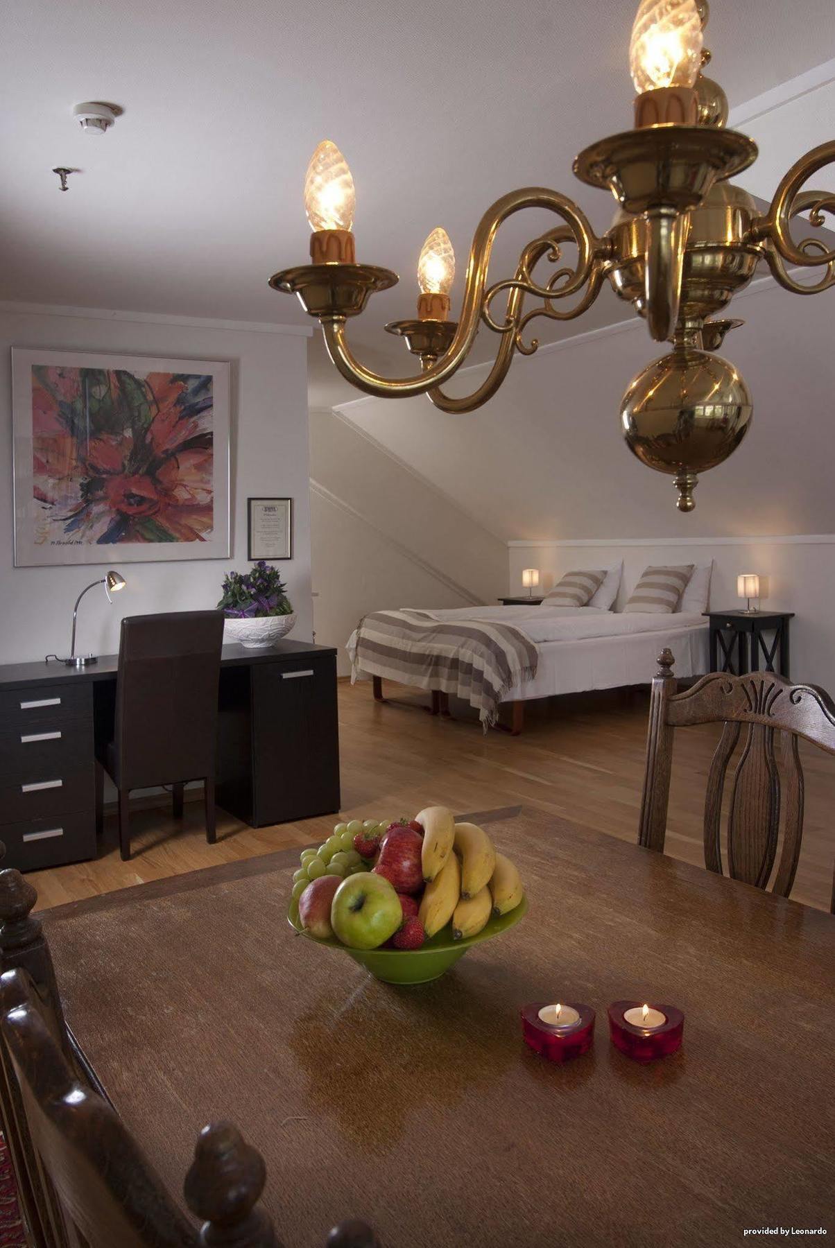 Thon Partner Hotel Baronen Олесун Стая снимка